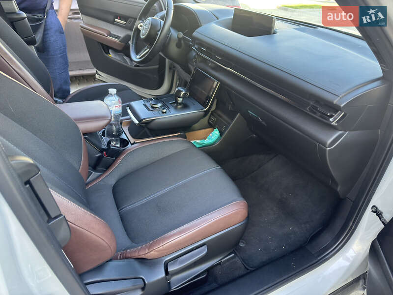 Внедорожник / Кроссовер Mazda MX-30 2020 в Львове