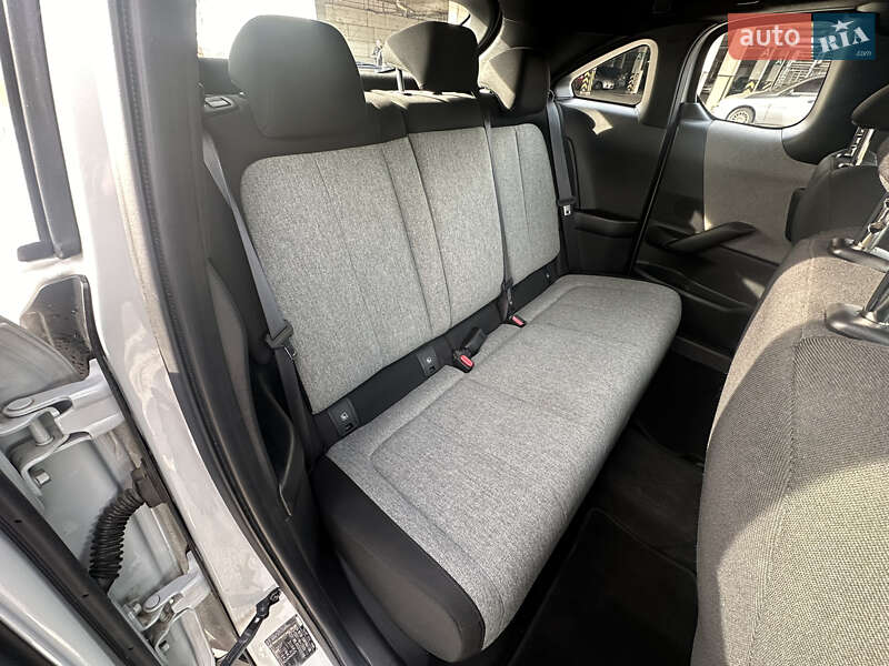 Внедорожник / Кроссовер Mazda MX-30 2022 в Киеве