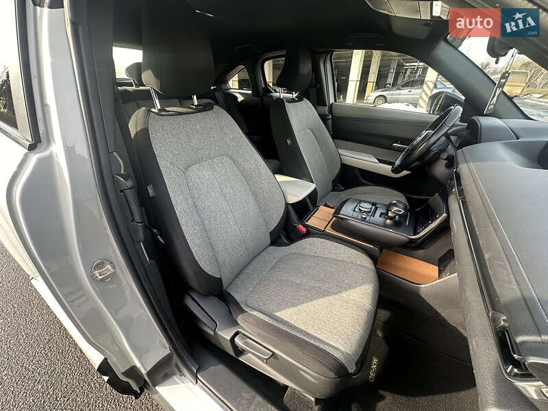 Внедорожник / Кроссовер Mazda MX-30 2022 в Киеве