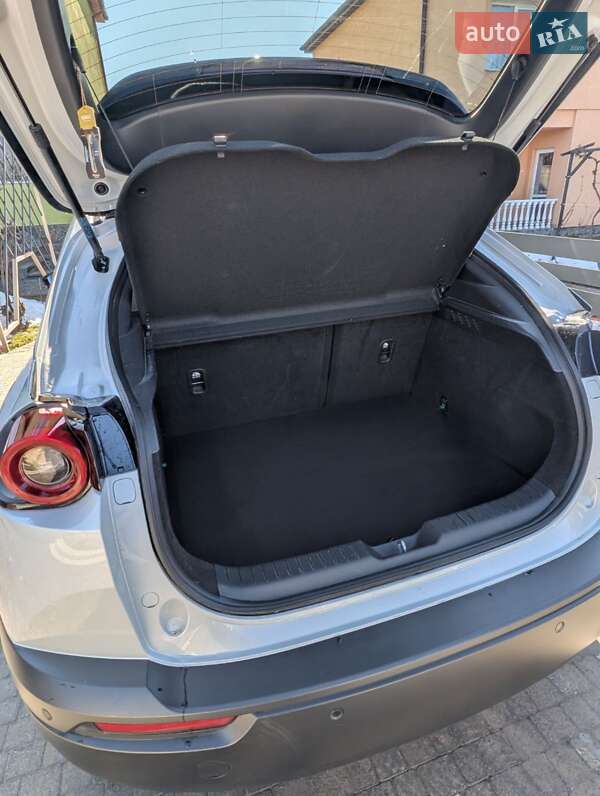 Внедорожник / Кроссовер Mazda MX-30 2020 в Городке