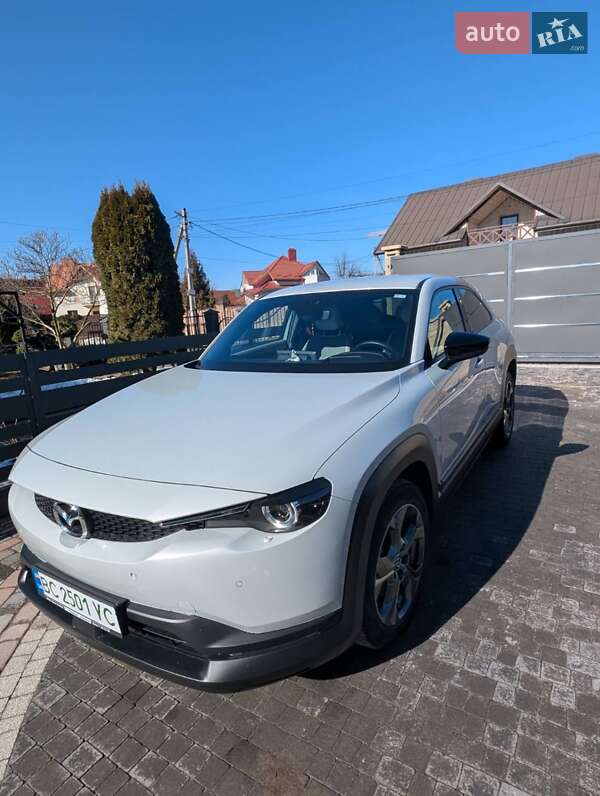 Внедорожник / Кроссовер Mazda MX-30 2020 в Городке