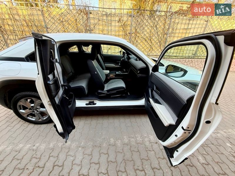 Внедорожник / Кроссовер Mazda MX-30 2022 в Хмельницком