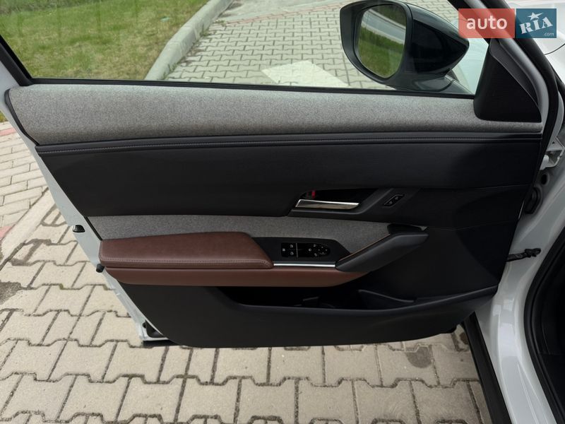 Внедорожник / Кроссовер Mazda MX-30 2020 в Тернополе