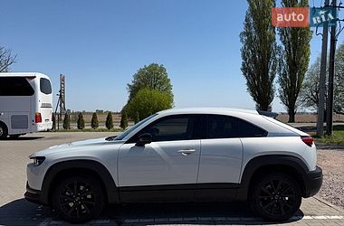 Внедорожник / Кроссовер Mazda MX-30 2020 в Киеве