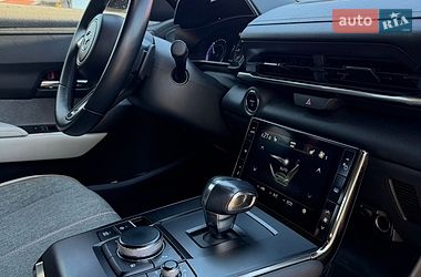 Внедорожник / Кроссовер Mazda MX-30 2020 в Киеве