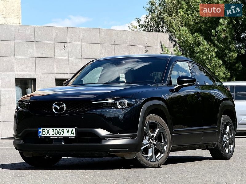 Позашляховик / Кросовер Mazda MX-30 2021 в Городку