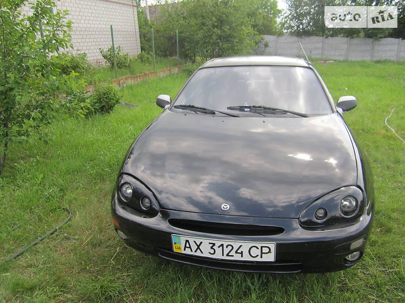 Купе Mazda MX-3 1994 в Кам'янському