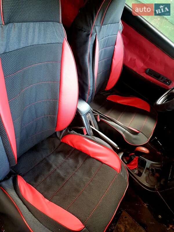 Купе Mazda MX-3 1993 в Львове