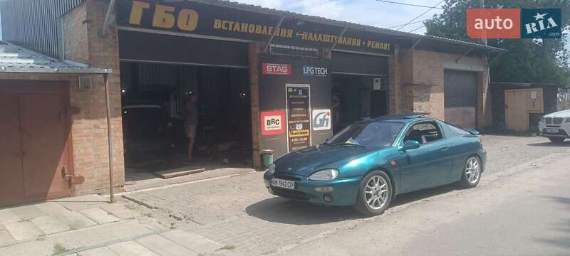 Купе Mazda MX-3 1992 в Полтаві