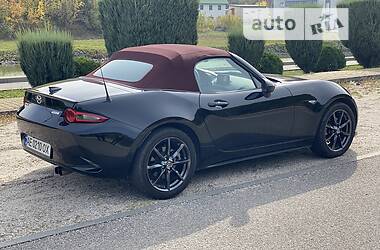 Родстер Mazda MX-5 2017 в 