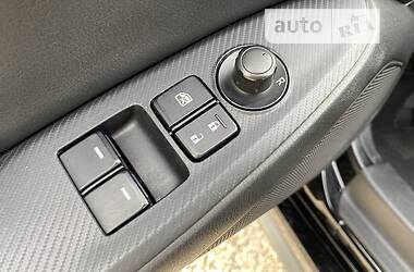 Родстер Mazda MX-5 2017 в 
