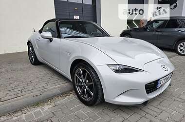 Родстер Mazda MX-5 2015 в 