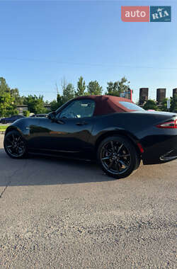 Родстер Mazda MX-5 2018 в 