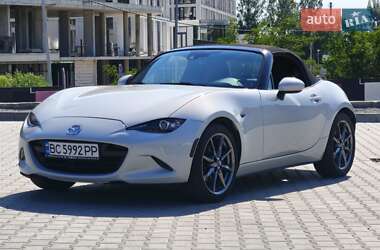Родстер Mazda MX-5 2016 в 