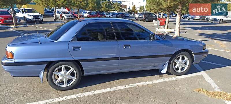 Седан Mazda Persona 1989 в Одесі