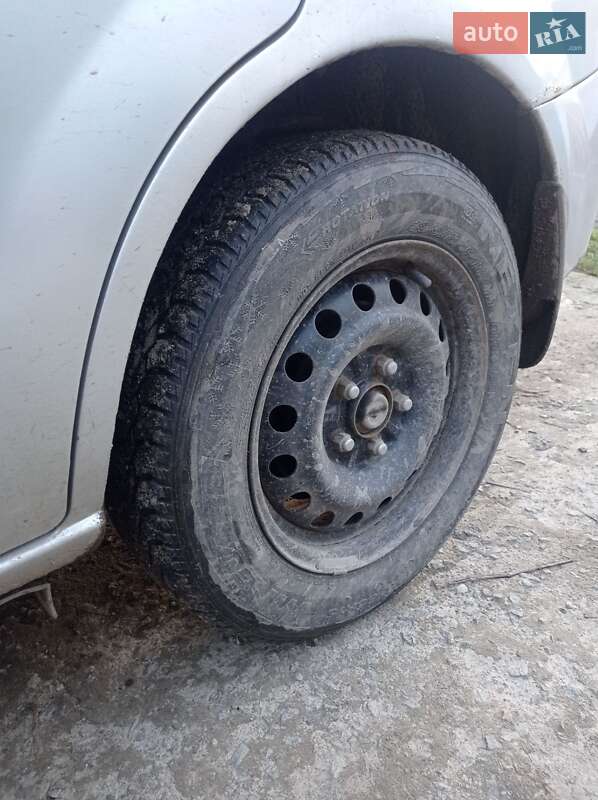 Минивэн Mazda Premacy 2002 в Каменке-Бугской