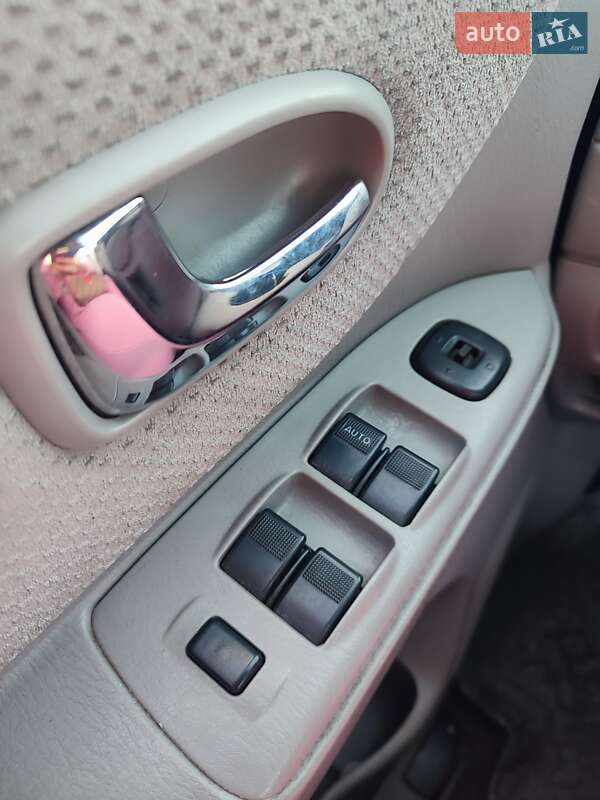 Минивэн Mazda Premacy 2003 в Ровно
