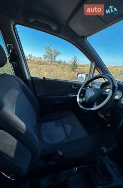 Минивэн Mazda Premacy 2004 в 
