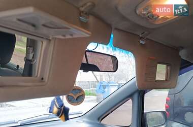 Минивэн Mazda Premacy 2004 в 