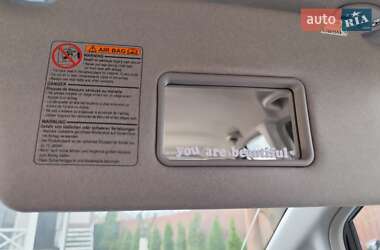 Минивэн Mazda Premacy 2002 в 