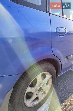 Минивэн Mazda Premacy 2002 в 