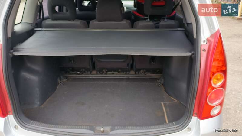 Минивэн Mazda Premacy 2003 в Запорожье