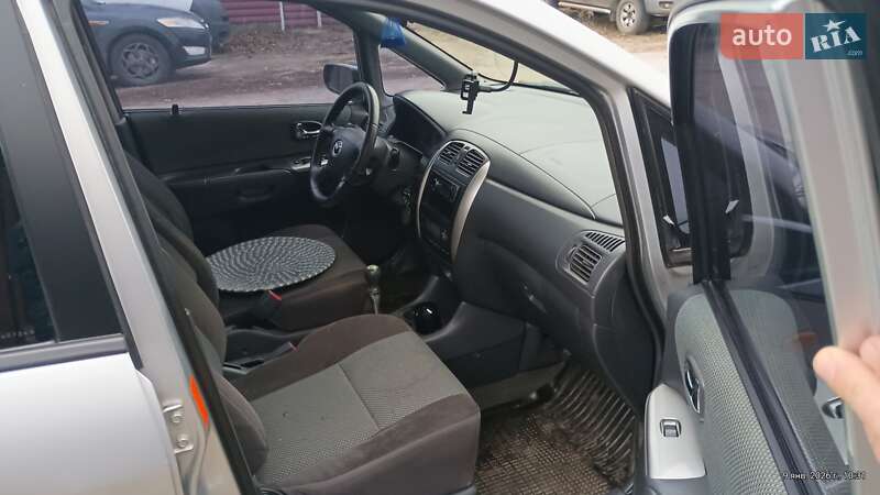 Минивэн Mazda Premacy 2003 в Запорожье