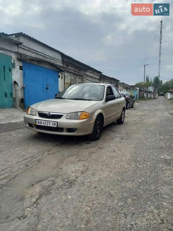 Mazda Protege 2000