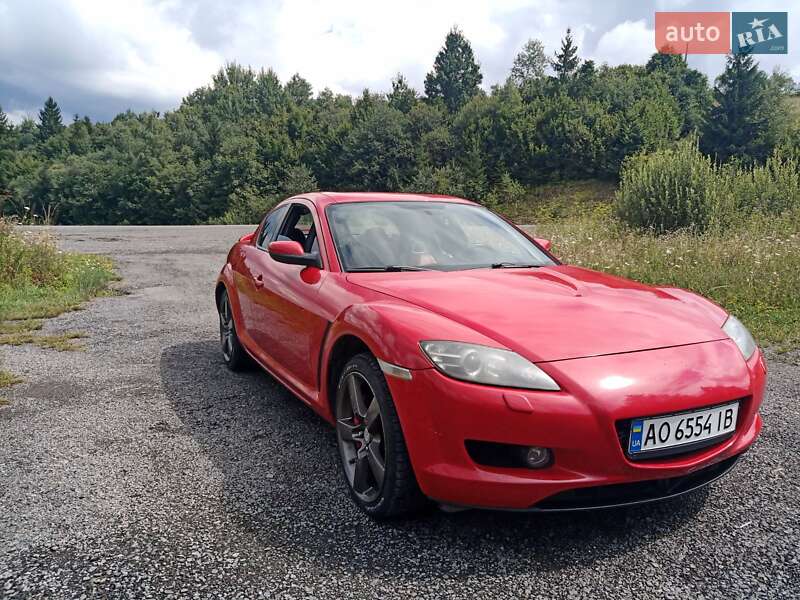 Купе Mazda RX-8 2004 в Воловцю
