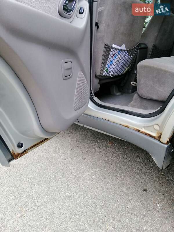 Внедорожник / Кроссовер Mazda Tribute 2002 в Ирпене