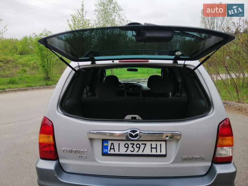 Внедорожник / Кроссовер Mazda Tribute 2002 в Ирпене