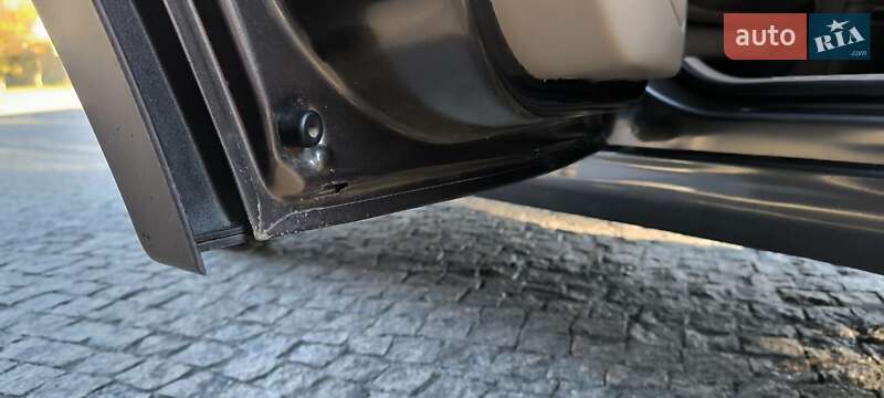 Внедорожник / Кроссовер Mazda Tribute 2005 в Хмельницком