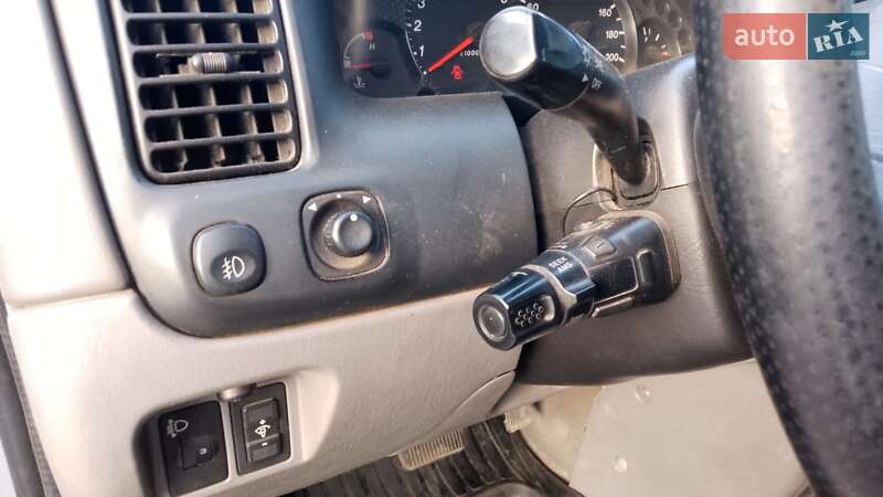 Внедорожник / Кроссовер Mazda Tribute 2001 в Запорожье