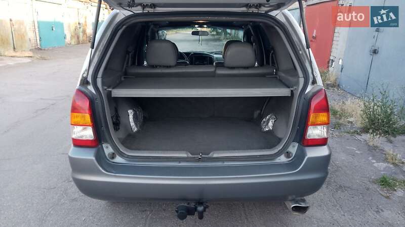 Внедорожник / Кроссовер Mazda Tribute 2001 в Запорожье