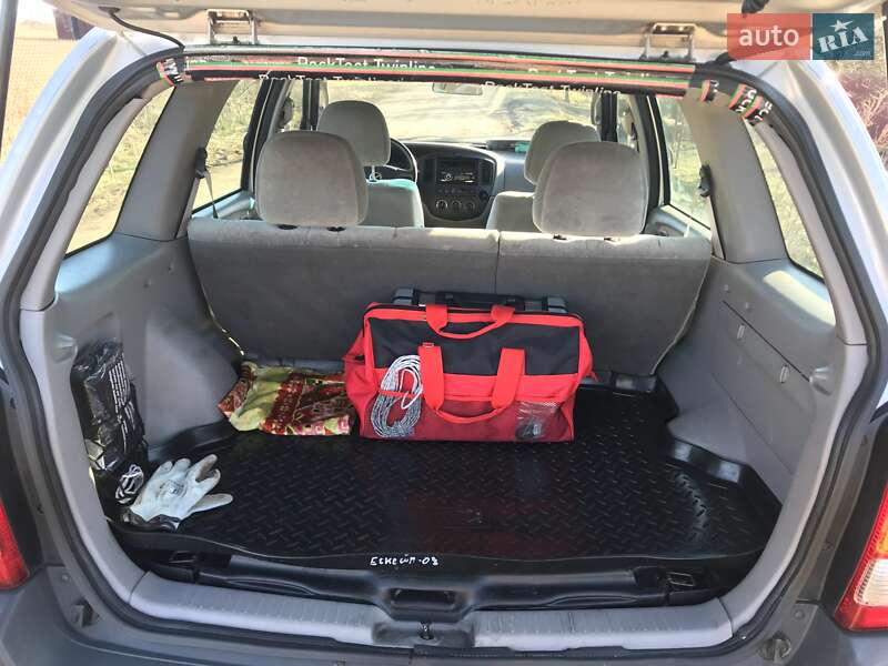 Внедорожник / Кроссовер Mazda Tribute 2001 в Харькове