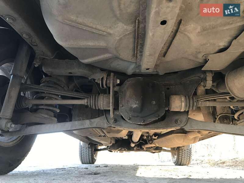 Внедорожник / Кроссовер Mazda Tribute 2001 в Харькове