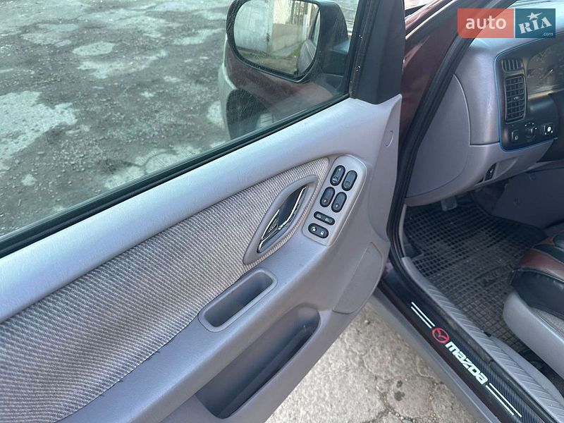 Внедорожник / Кроссовер Mazda Tribute 2002 в Одессе фото 4 Внедорожник / Кроссовер Mazda Tribute 2002 в Одессе