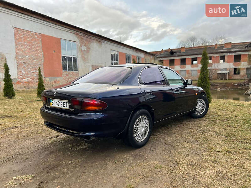 Седан Mazda Xedos 6 1998 в Дрогобыче