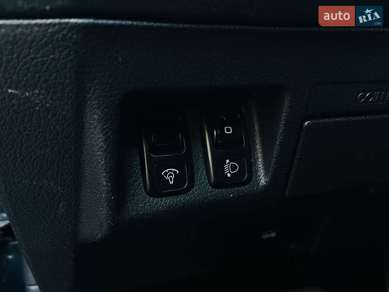 Седан Mazda Xedos 6 1996 в Харькове