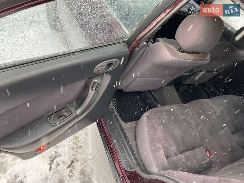 Седан Mazda Xedos 6 1997 в Чернівцях фото 9 Седан Mazda Xedos 6 1997 в Чернівцях