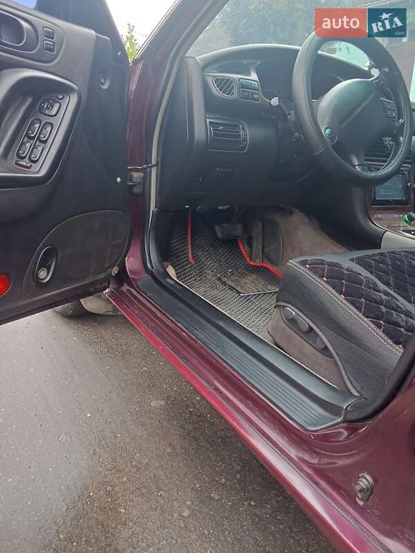 Седан Mazda Xedos 9 1995 в Чугуеве
