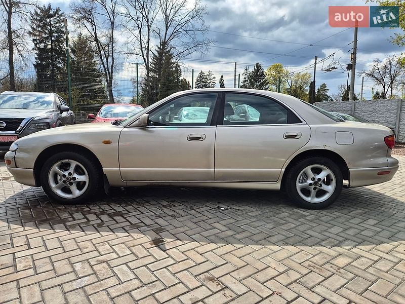 Седан Mazda Xedos 9 1996 в Сумах