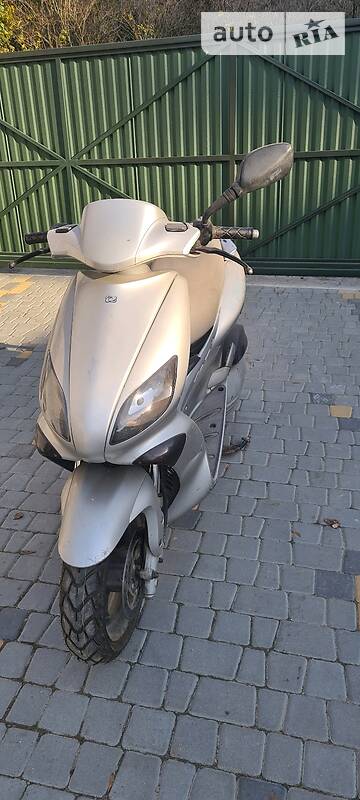 Скутер MBK Thunder 2001 в Снятині