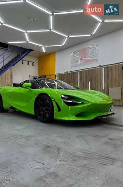 Родстер McLaren 750S 2024 в 