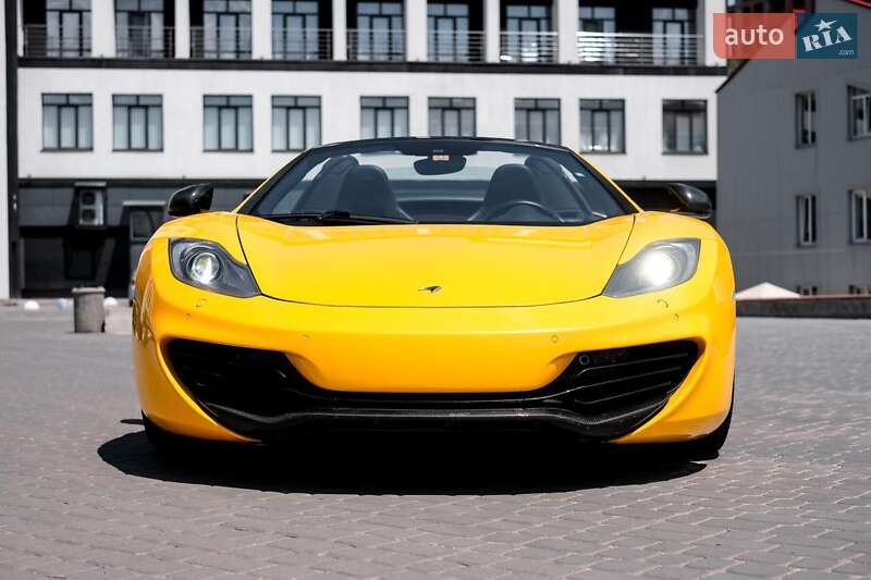 Купе McLaren MP4 2013 в Тернополі