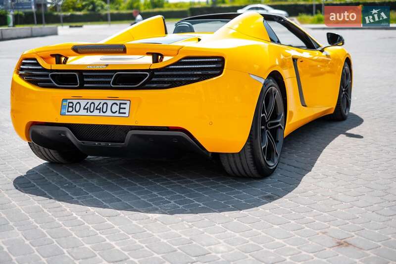 Купе McLaren MP4 2013 в Тернополі
