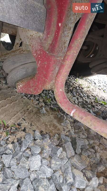 Самоскид напівпричіп MEGA SAF 2006 в Рівному