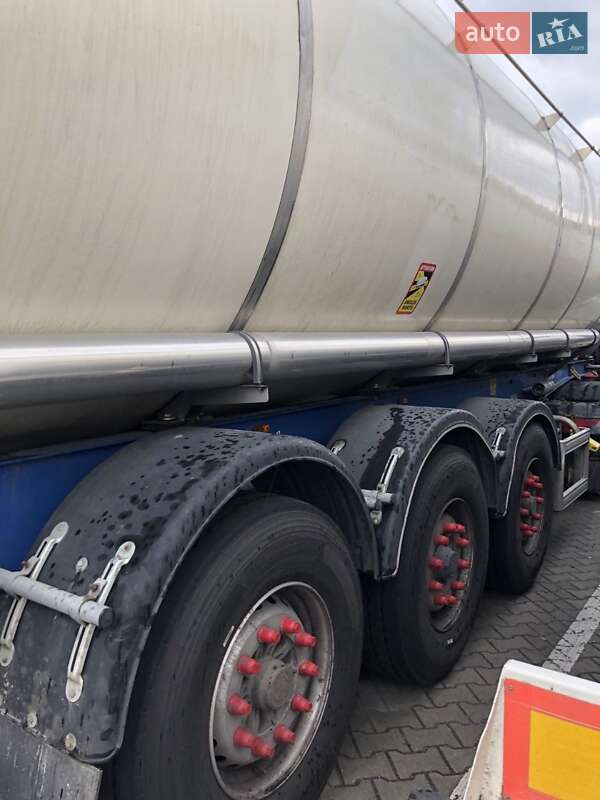 Цистерна полуприцеп Menci SA 2014 в Львове