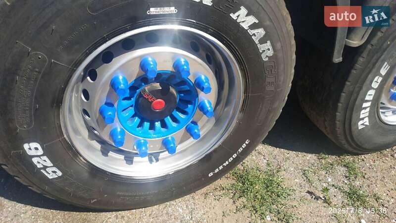 Цистерна полуприцеп Menci SA 2008 в Одессе