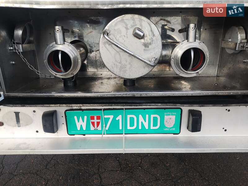 Цистерна полуприцеп Menci SL 2008 в Ровно